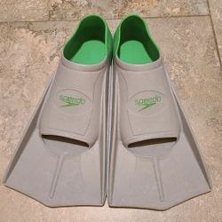 Speedo Short Blade Swim Training Fins
