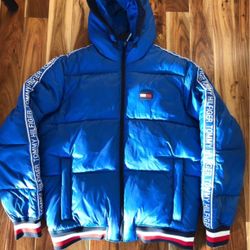 Men’s Size L Tommy Hilfiger Adaptive Puffer Winter Coat