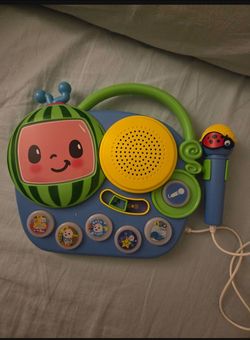 Bundle toys with over 15 items