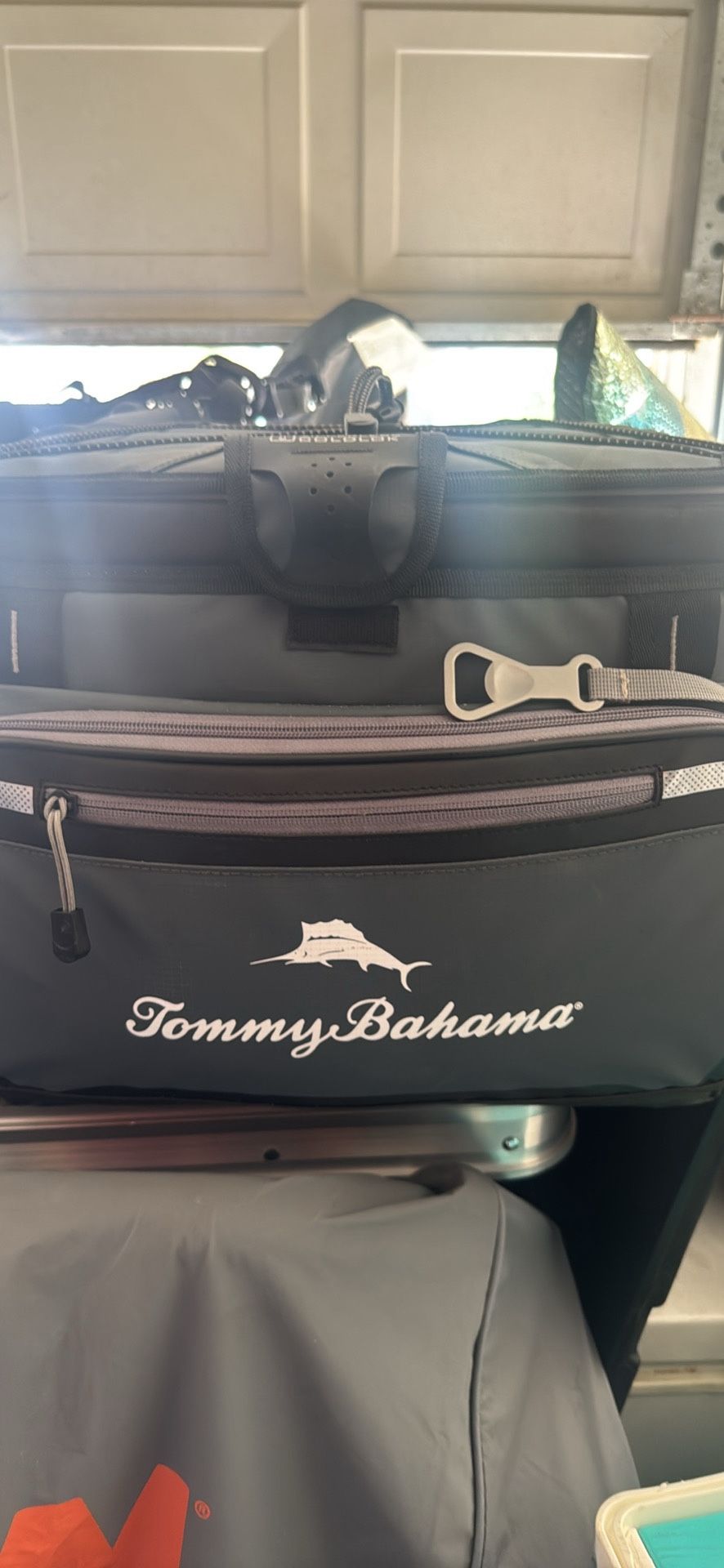 Tommy Bahama Cooler 