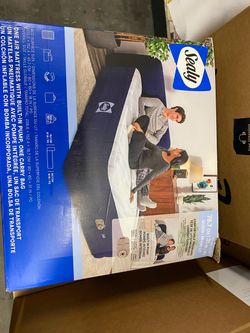 Sealy Queen Air Mattress with Built-In Pump