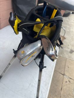 Kids gold club & bag