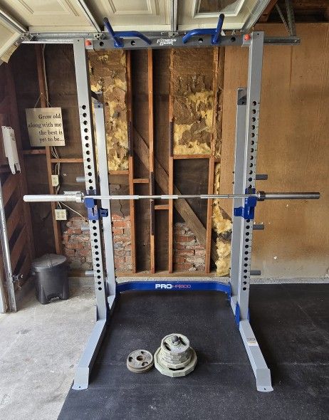 Fitness Gear Pro Rack HR600 Bar And Weights