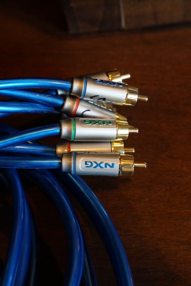 NXG pro Sapphire series 6 ft Stereo AV Cable