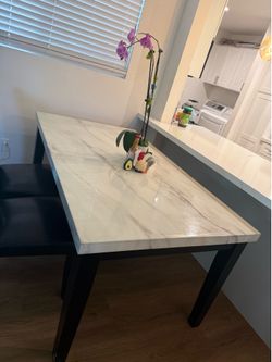 Dinning table