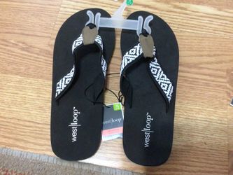 Women’s Sandal M Size ($8 each)