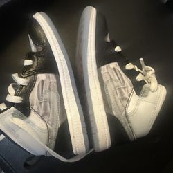 Jordan 1 Mid Sneaker School Toddler  Size 9