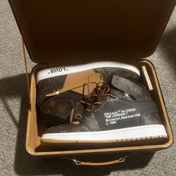OFF-LOUIS LV AIR JORDAN 1