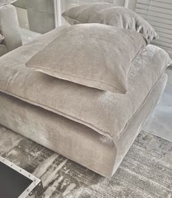 HUGE  LIGHT GRAY OTTOMAN