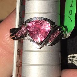 10k while gold pink Topaz beautiful ring 