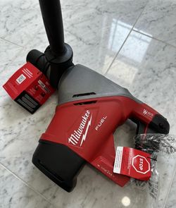 En venta Milwaukee M18 FUEL ONE-KEY 1-9/16 in. SDS-Max Rotary Hammer