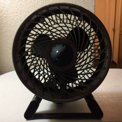 Duracraft® DT-70 Series DT-73 8" 2-Speed Personal Fan (White/Black) for Sale