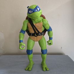 TMNT Giant Leonardo 12" Figure (2023) - Missing Swords