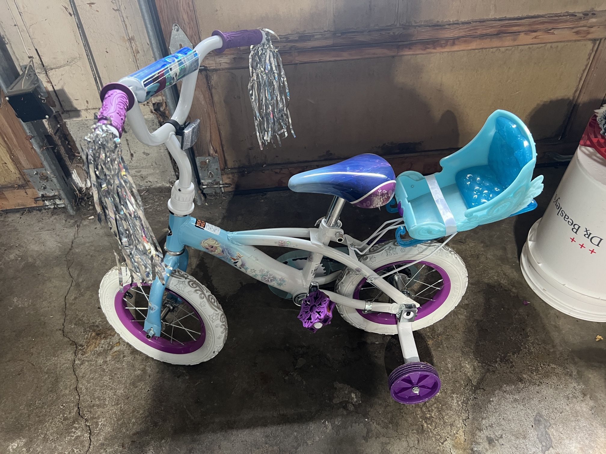 Girls Huffy 12” Frozen Bicycle