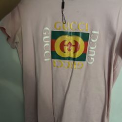 gucci pink shirt
