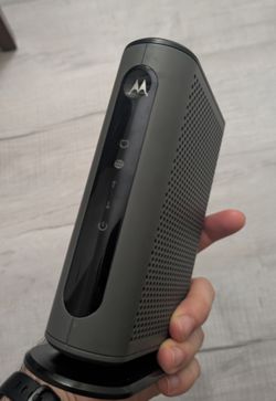 Motorola MB7420 16x4 Cable Modem with Ethernet & Power Cables