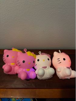 Hello Kitty Squishy/Light-Up Toys – Set of 4