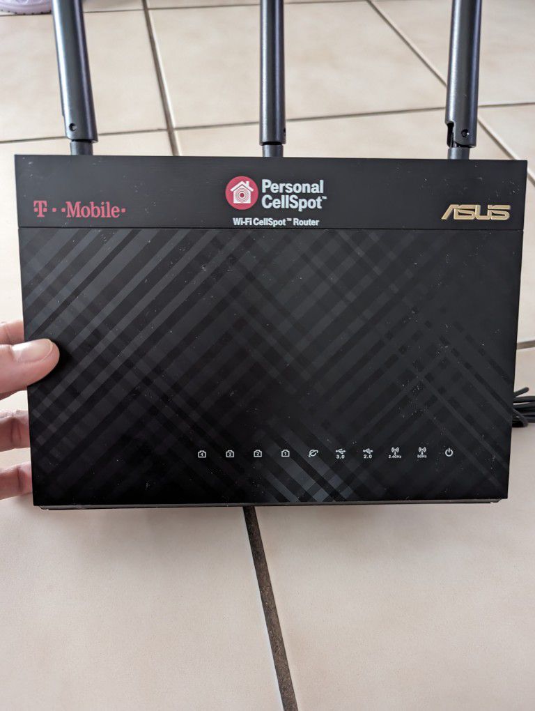 ASUS Wireless-AC1900 Dual-Band Gigabit Router