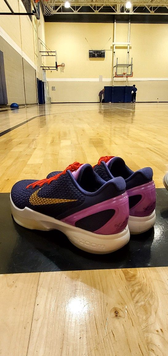 Kobe 6 Size 9.5 With Box