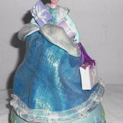 Disney Princess Cinderella  Christmas Holiday Musical Spinning Figure