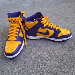 Nike dunks retro Lakers size 10 In Men’s 