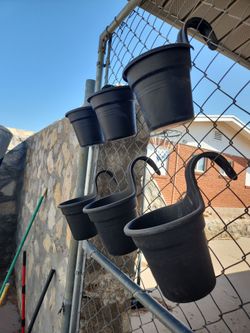 Hanging pots