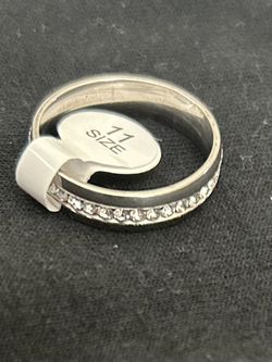 Mens Ring.  Mens Band Silver Tone w/Crystals