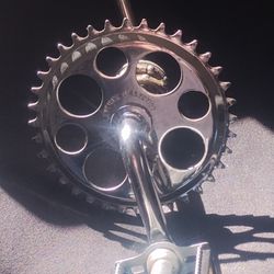 Bicycle Cranks With Hardware And Petals  20 In