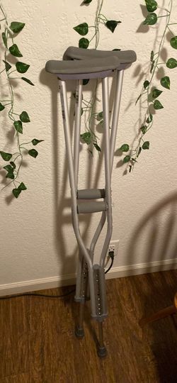 Adjustable Aluminum Underarm Crutches Pair