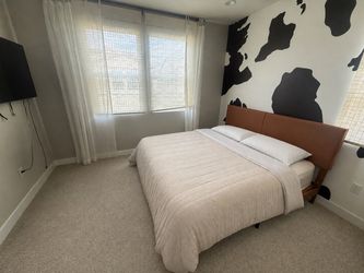 King bed frame