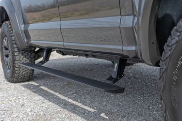 Power Running Boards Ford F-150/Lightning/F-250/F-350/Raptor (15-26)