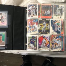 Assorted Baseball Cards