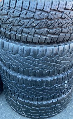 4 Llantas Usadas 35x12.50R17 (2) Procomp & 2 Good Year $230 las 4