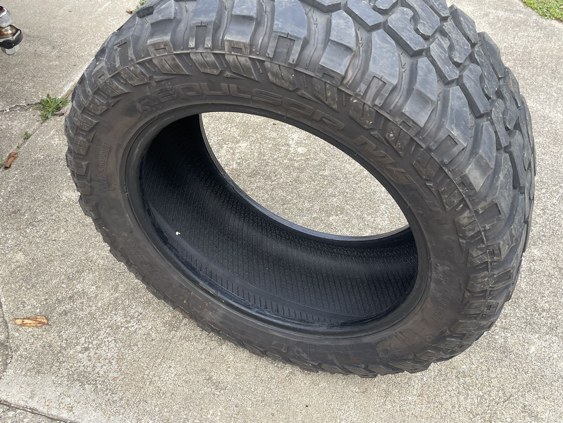 33.12.50r 20 Tires  Set Of 4
