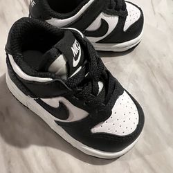 Baby Nike Pandas