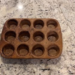 Pampered Chef Stoneware Muffin Pan