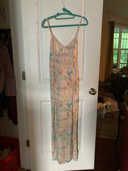 Apex long, Maxi flowy summer dress women’s size small pastels pink blue