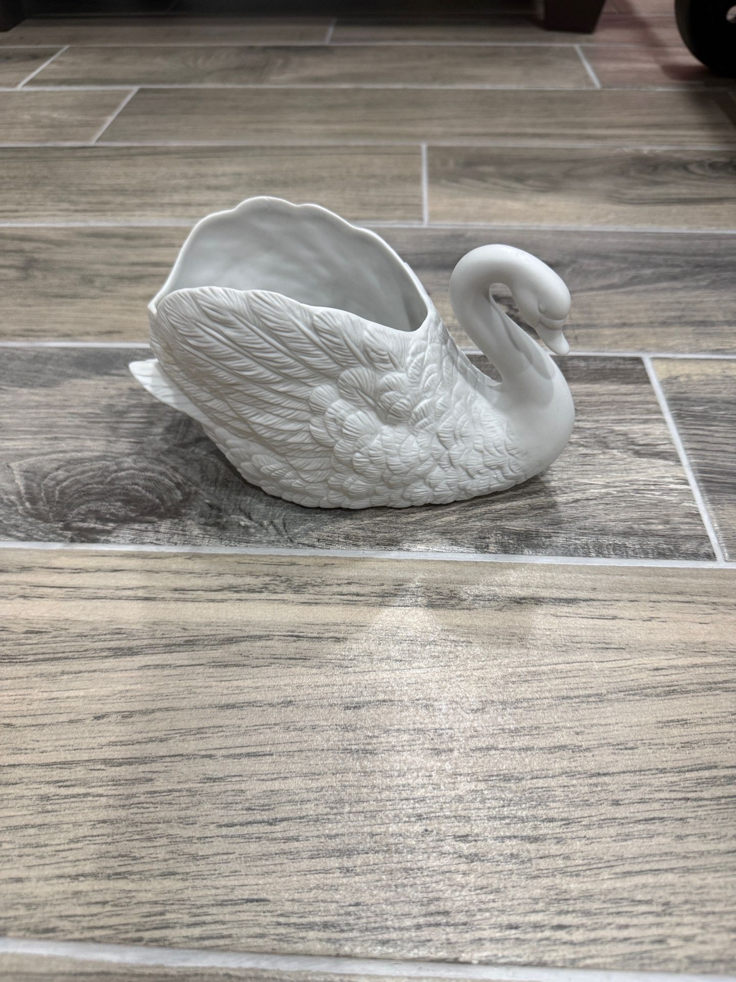 Swan Planter $25