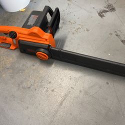 Black & Decked 16” Electric Chainsaw 