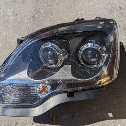 2008-2012 GMC Acadia Left Driver Headlight