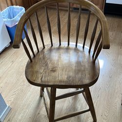 2 Oak  Bar stools