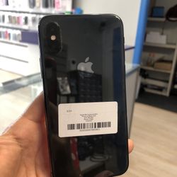 Factory unlocked iPhone x 64 gb, excellent conditions store warranty 