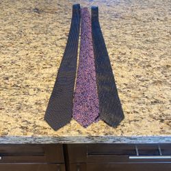 Saks  Fifth Avenue Ties 
