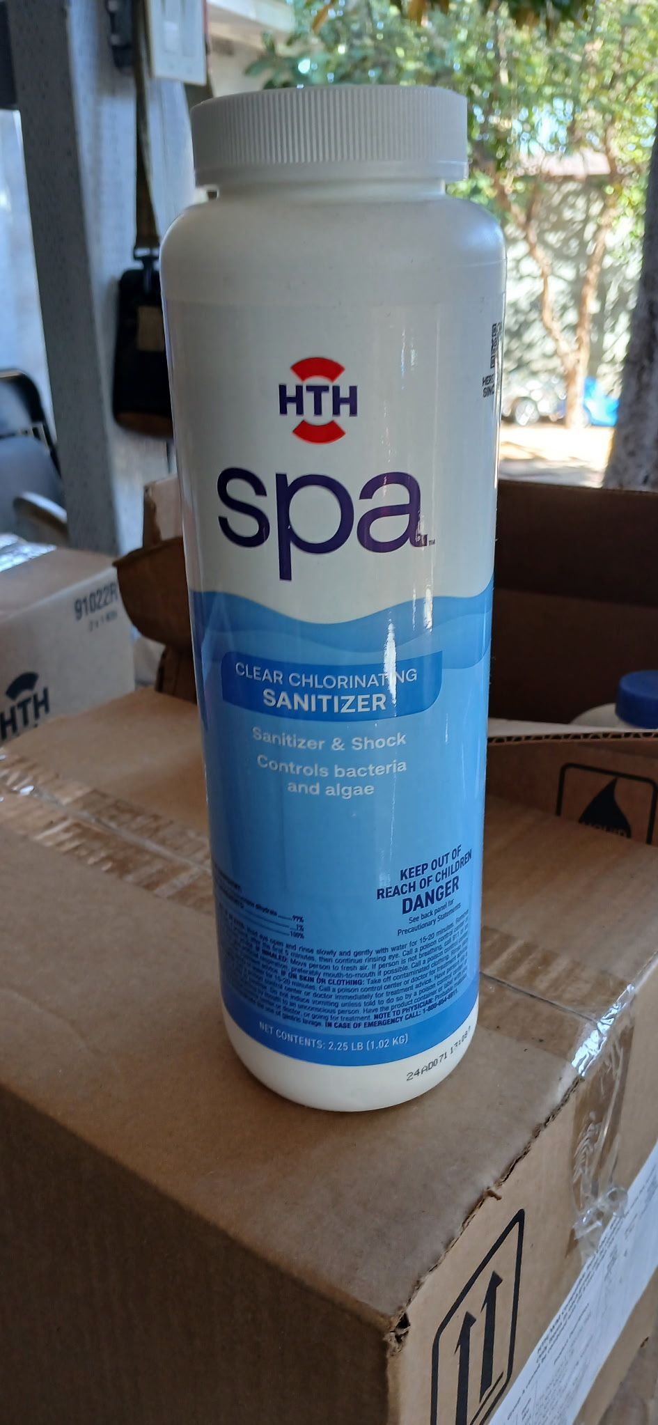 HTH Pool Clear Chlorinating Sanitizer