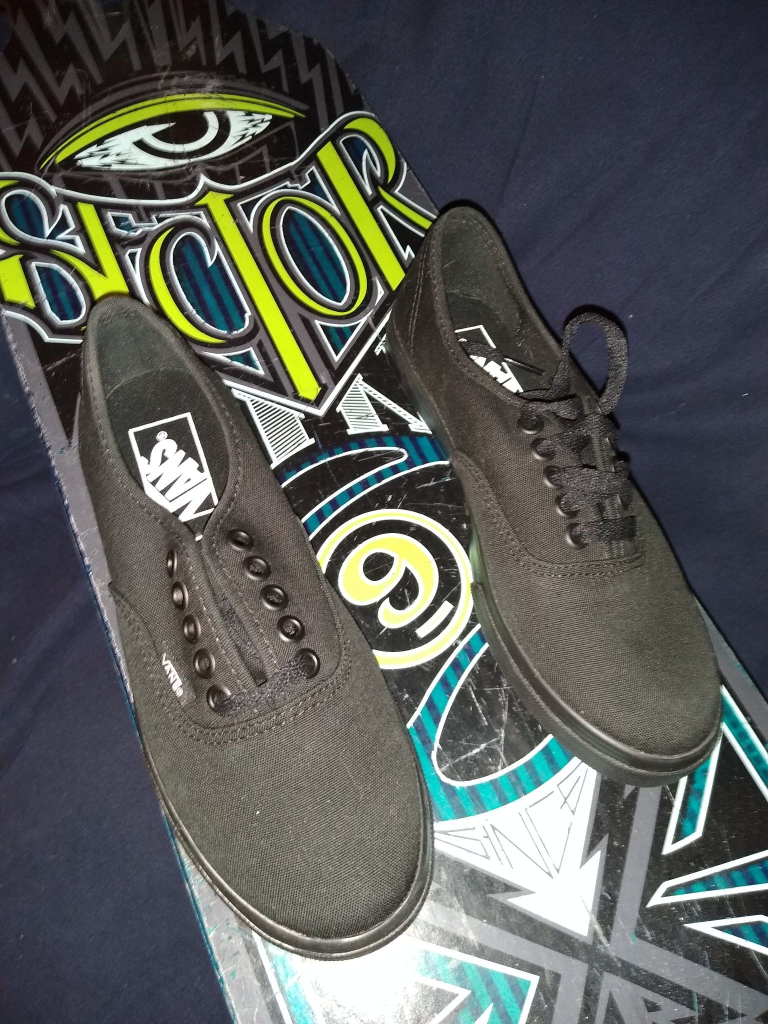 VANS Authentic Lo Pro Black/Black shoes Brand New