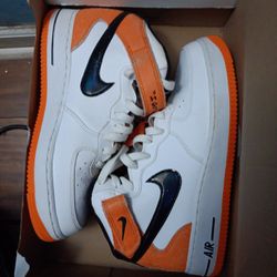 Nike Air Force 1 Mid 