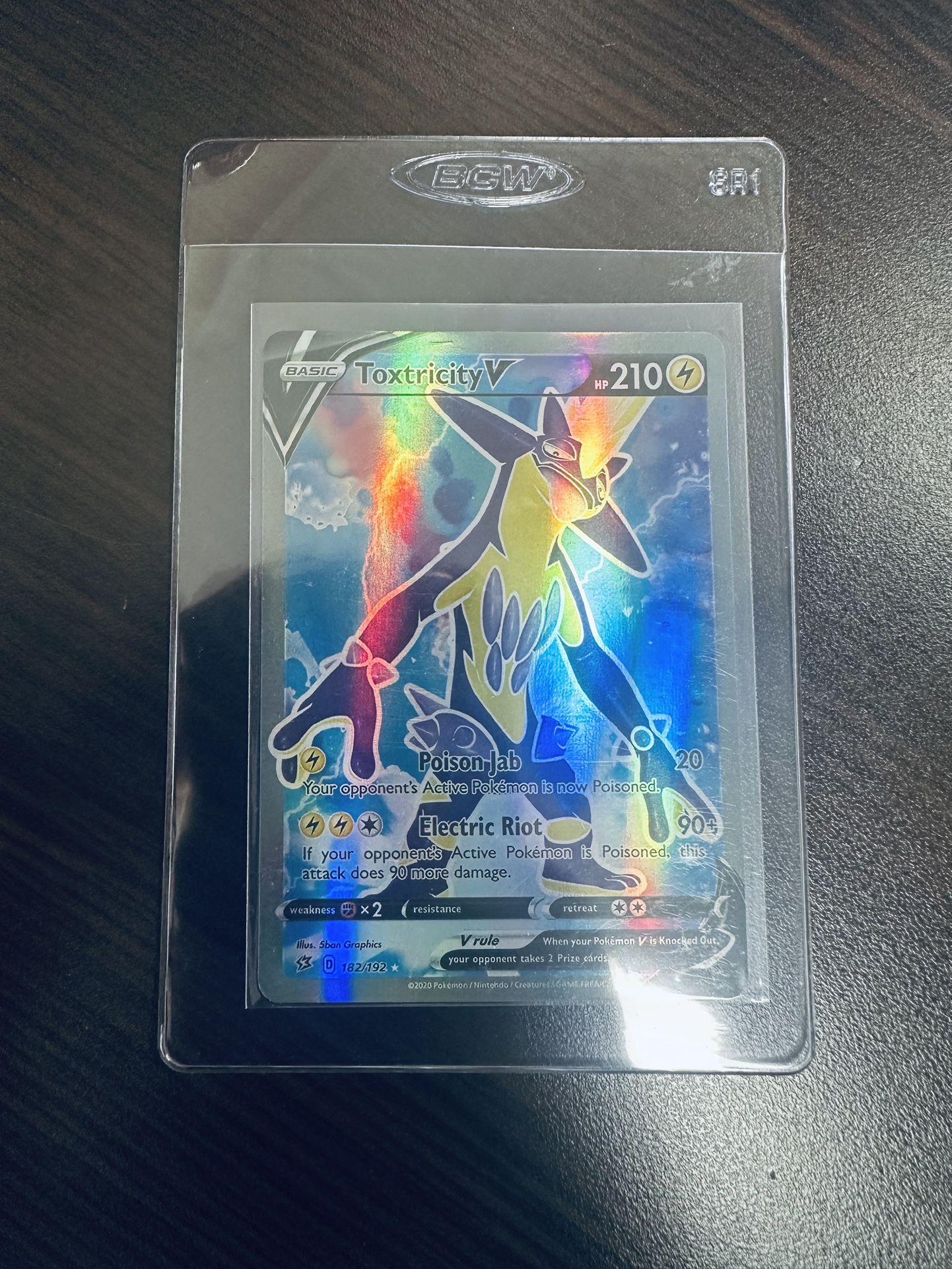 Pokemon Card Toxtricity V 