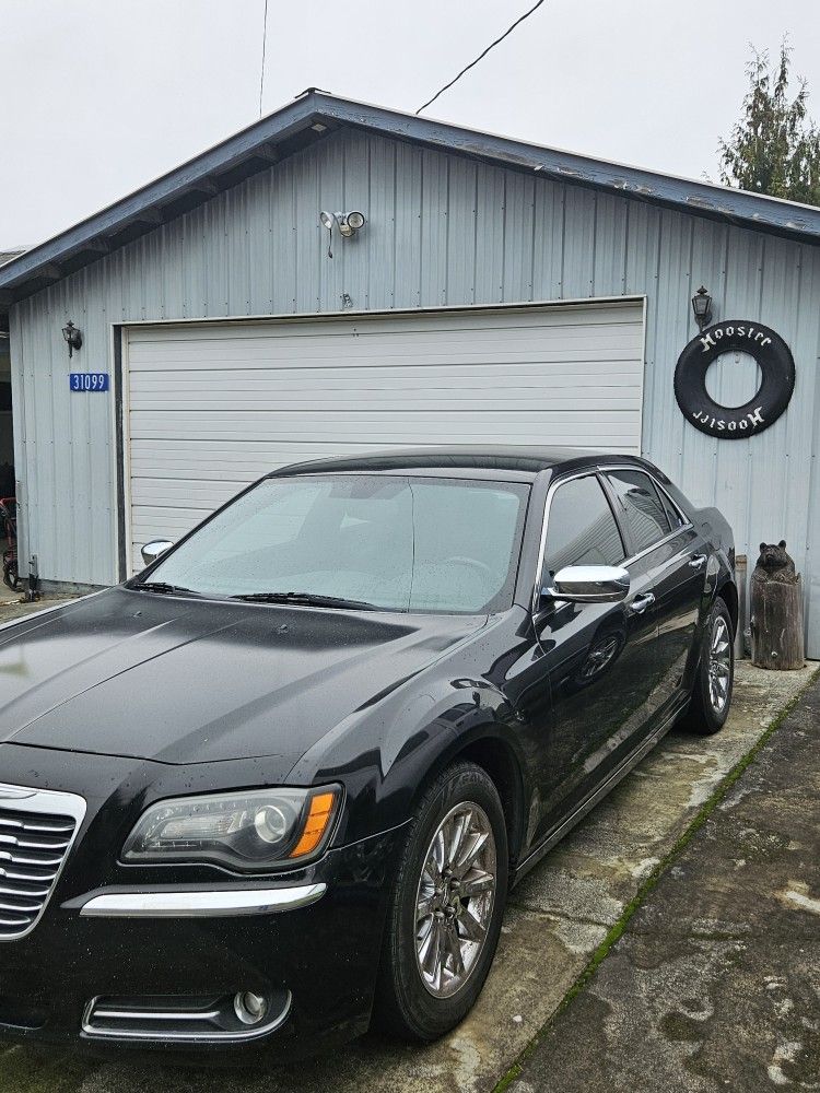 2011 Chrysler 300