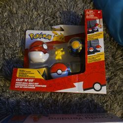 Kids Pokemon Clip N Go Ball Set