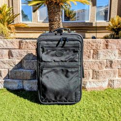 Kirkland Signature 22” Upright Expandable Wheel Carry-On Suitcase Ballistic EUC